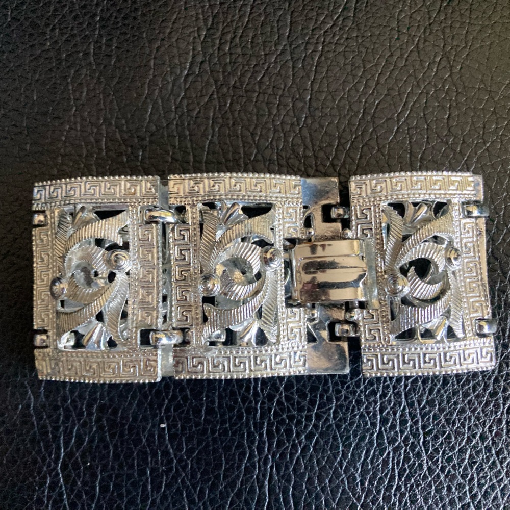 Silver-Tone Ornate Rectangular Hinged Floral Desi… - image 2